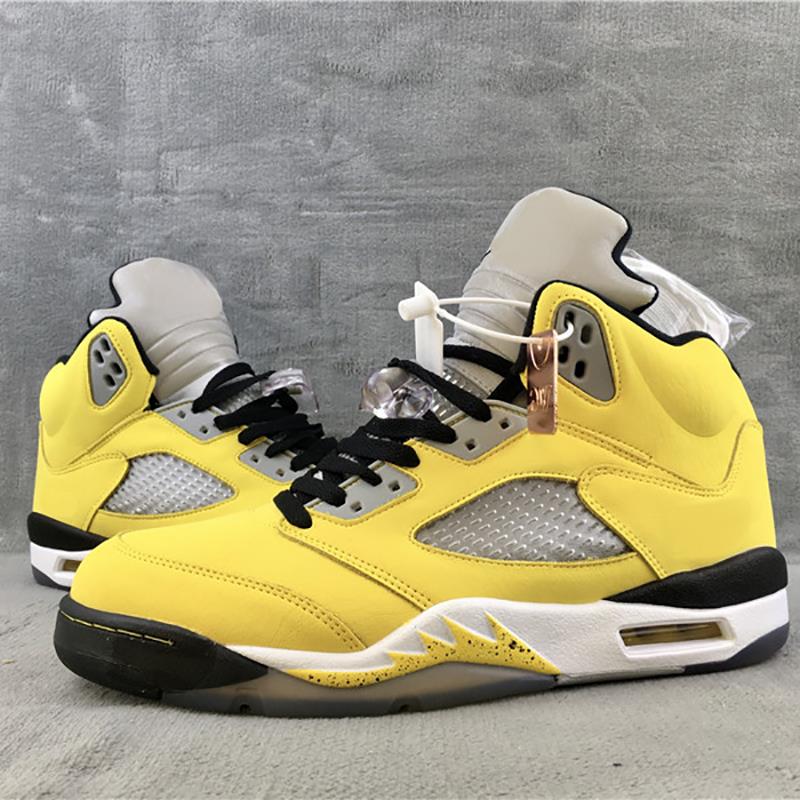 casual Top Quality Running 5 Luxury Jumpman OG coach Basketball Shoes Michigan News Sneakers Oregon Designers noctilucence Men maize ye Oemc, Black
casual Top Quality Running 5 Luxury Jumpman OG coach Basketball Shoes Michigan News Sneakers Oregon Designers noctilucence Men maize ye Oemc, Black