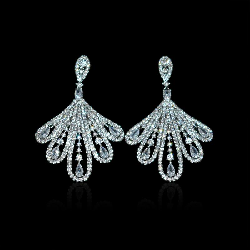 Dangle & Chandelier YCDZSWWL Hollow Out Women Elegant Crystal Earrings Cubic Zirconia Bride Eardrop Wedding Accessories, Silver
Dangle & Chandelier YCDZSWWL Hollow Out Women Elegant Crystal Earrings Cubic Zirconia Bride Eardrop Wedding Accessories, Silver