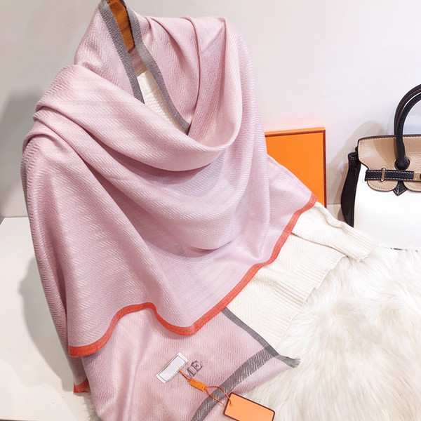 Silk Scarf 2021 Designer silken scarves High quality Shawl Scarfs Women Fashion scarve 4 Season foulard Mens Pashmina Warm Wool Cashmere Imitate 20ss
Silk Scarf 2021 Designer silken scarves High quality Shawl Scarfs Women Fashion scarve 4 Season foulard Mens Pashmina Warm Wool Cashmere Imitate 20ss