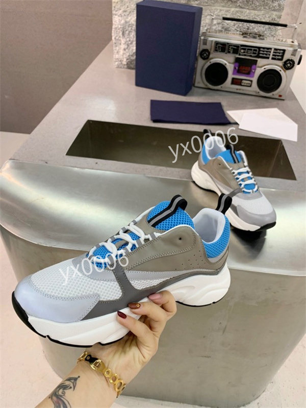 Italy Brand Sneakers platform sole 35-45 Shoe Classic White Fashion Man Women Casual Shoes blue glitter old Dirty Baskets High jl210101, Choose the color
Italy Brand Sneakers platform sole 35-45 Shoe Classic White Fashion Man Women Casual Shoes blue glitter old Dirty Baskets High jl210101, Choose the color