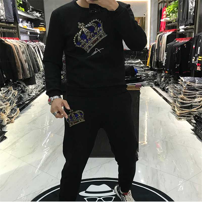 Men's Tracksuits Selling Crown High Quality Hooded Sportswear Cotton Sweatshirt Drilling Jogger 2-piec, As shown asian size
Men's Tracksuits Selling Crown High Quality Hooded Sportswear Cotton Sweatshirt Drilling Jogger 2-piec, As shown asian size