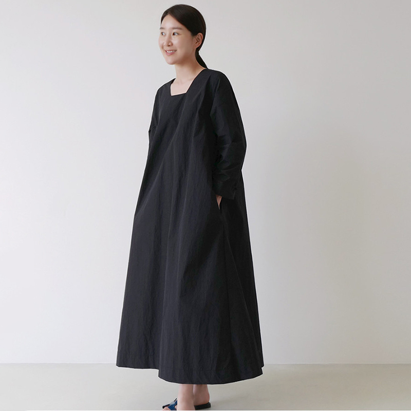 SHENGPLLAE Minimalist Dress Women's Spring Square Collor Loose Solid Color Simple Long Sleeve Mid-calf Dresses Female 210427