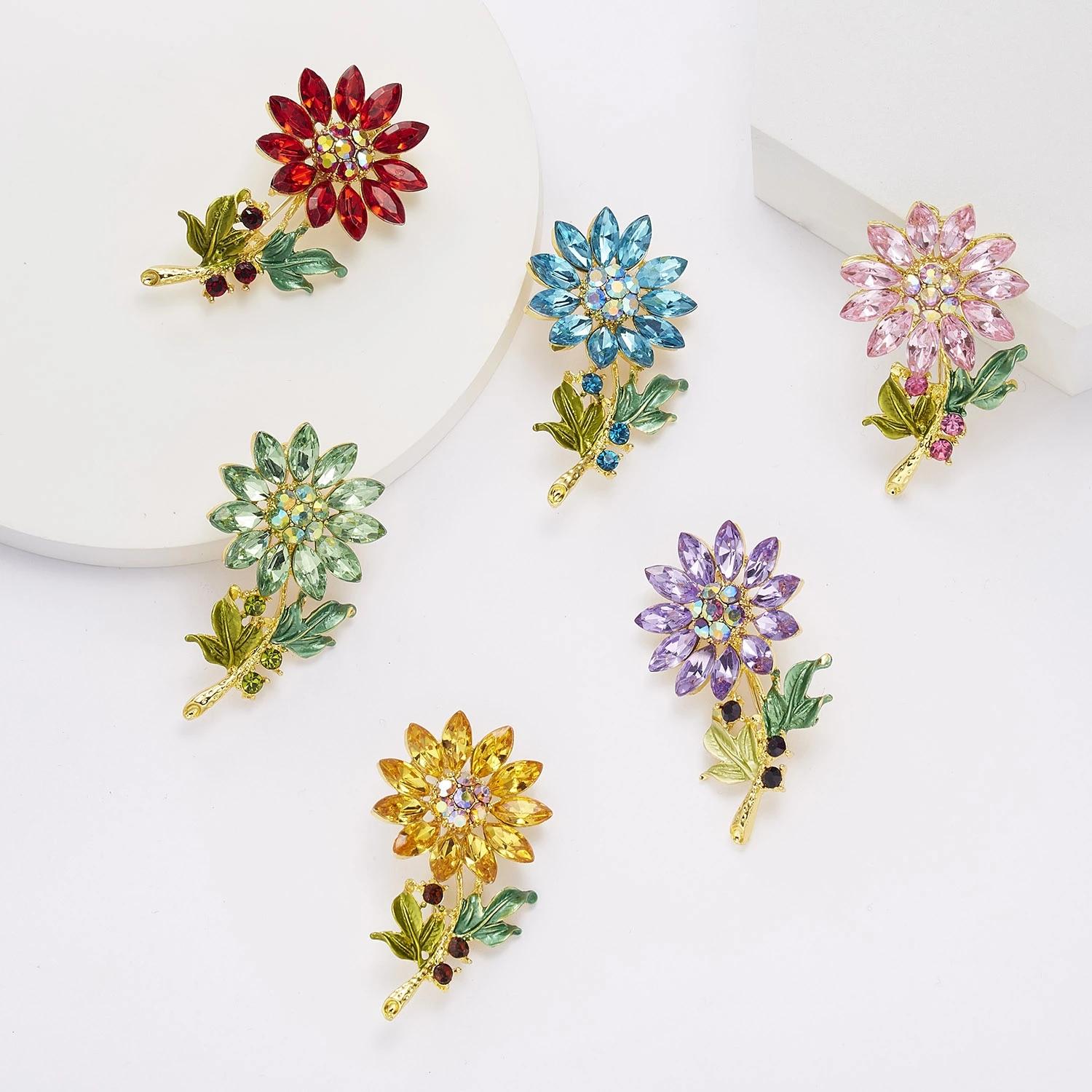 Colorful Crystal Flower Brooches For Women Elegant Fashion Rhinestones Sunflower Plant Brooch Pin Wedding Jewelry High Quality
Colorful Crystal Flower Brooches For Women Elegant Fashion Rhinestones Sunflower Plant Brooch Pin Wedding Jewelry High Quality