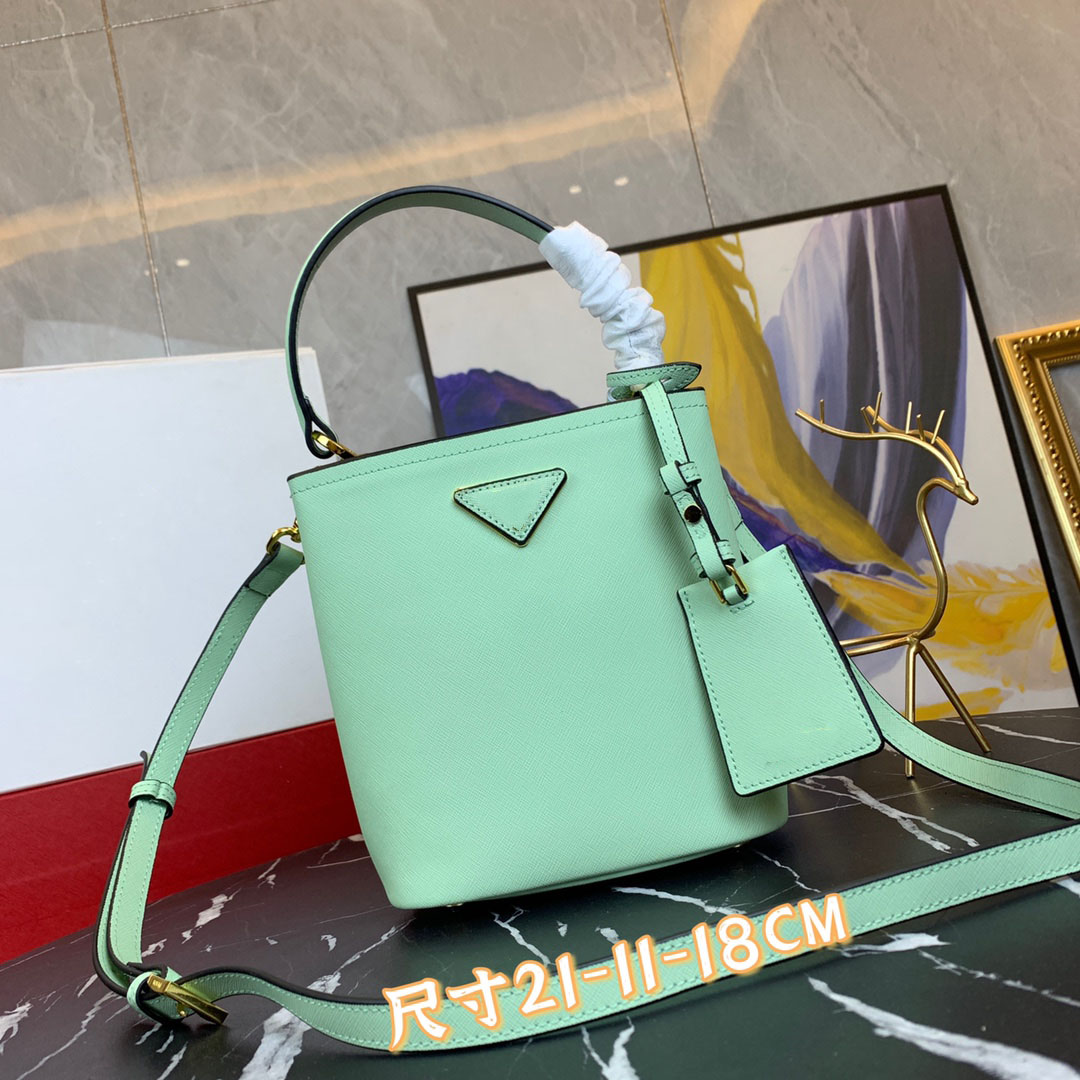 Designer Ladies Evening Bags Handbag single shoulder leather luxury top quality classic fashion formal leisure
Designer Ladies Evening Bags Handbag single shoulder leather luxury top quality classic fashion formal leisure