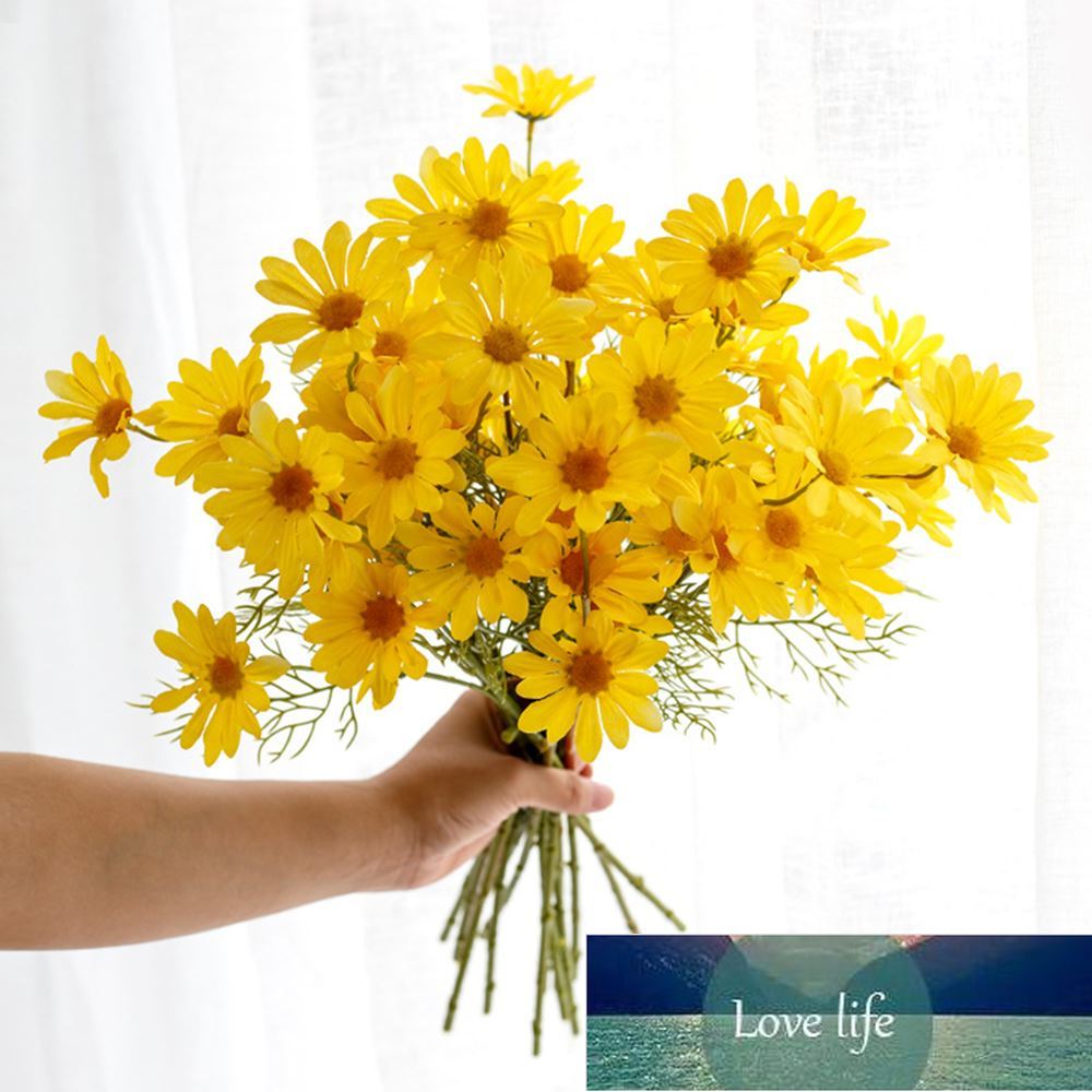 10pcs/bouquet Artificial Daisy Flowers Silk Fake Chamomile Flowers Stamen Small Daisy for Wedding Festival Home Table Decor, Yellow
10pcs/bouquet Artificial Daisy Flowers Silk Fake Chamomile Flowers Stamen Small Daisy for Wedding Festival Home Table Decor, Yellow