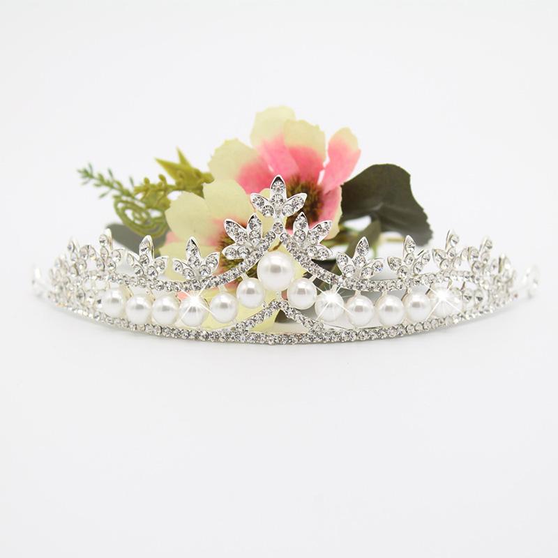 Hair Clips & Barrettes Bridal Classic Style Crystal Pearl CrownTiara Prom Party Wedding Gift Designed For Girl Princess Crown Accessiories, Golden;silver
Hair Clips & Barrettes Bridal Classic Style Crystal Pearl CrownTiara Prom Party Wedding Gift Designed For Girl Princess Crown Accessiories, Golden;silver