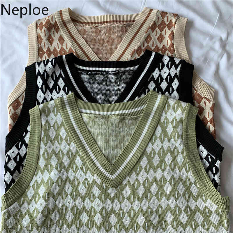 Neploe Women Fashion Oversized Knitted Cropped Vest Sweaters Vintage Sleeveless Coat Tank Female Waistcoat Chic Tops Female 210422