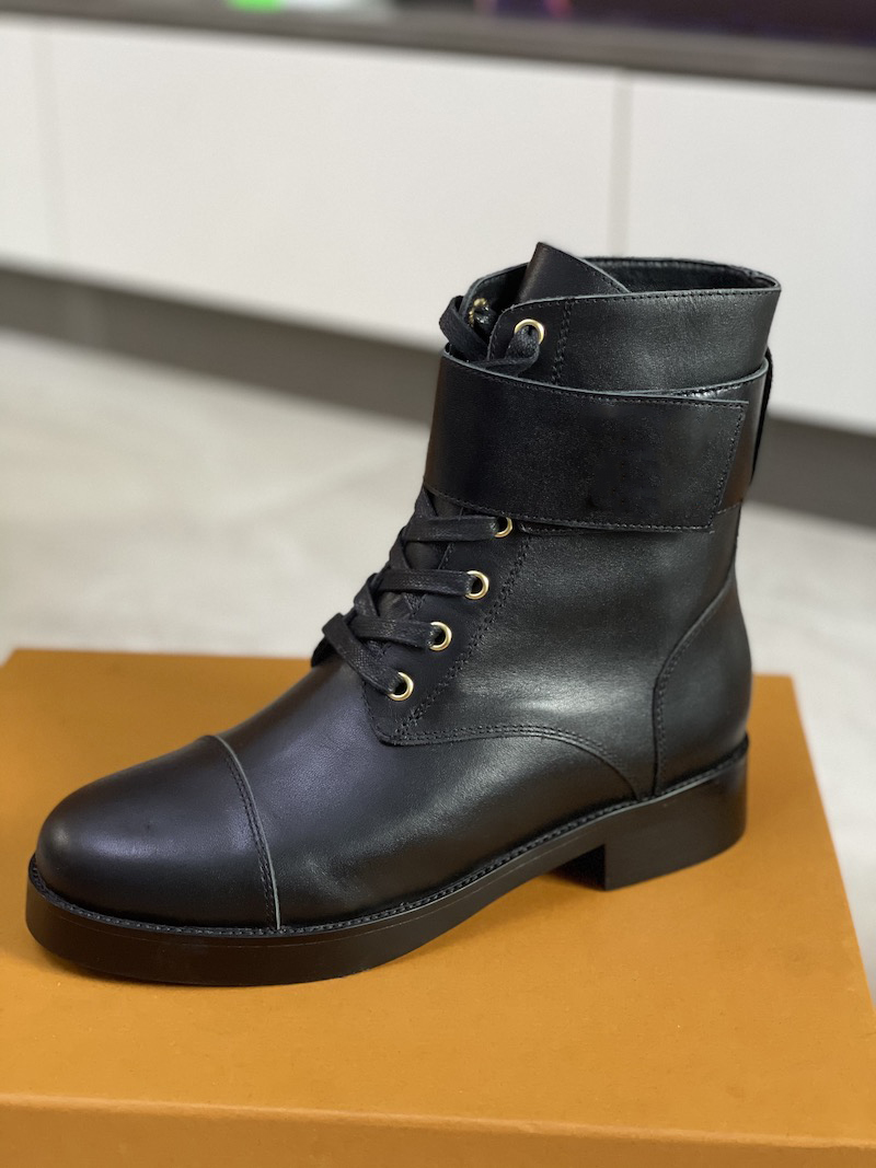 Women Designer Martin Desert Boot australia motocycle booties Fahsion boots Platform winter boots Love arrow 100% real leather flamingos Chunky heel, Sock
Women Designer Martin Desert Boot australia motocycle booties Fahsion boots Platform winter boots Love arrow 100% real leather flamingos Chunky heel, Sock