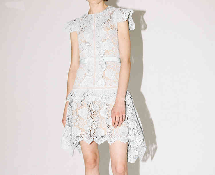 Summer Elegant Blue Lace Irregular Ruffles Mini Party Dress Women Runway O-neck Short Sleeve Floral Hollow Out Slim 210506