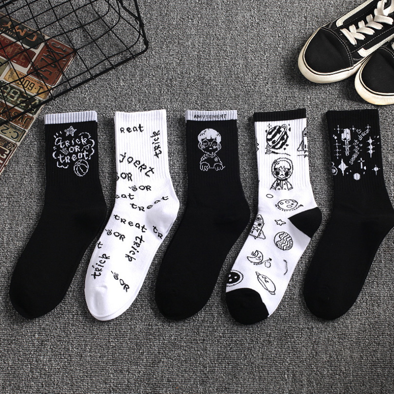 Ader error world Black white socks Men's and Women's Breathable Skateboard Street Dance Casual Harajuku Socks