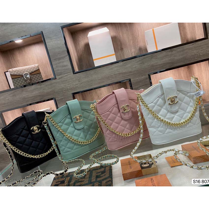 Chanel 2021 luxurys Womens designer handbag luxury bag should fashion tote purse wallet crossbody backpack Small chain bags Free shopping 02
Chanel 2021 luxurys Womens designer handbag luxury bag should fashion tote purse wallet crossbody backpack Small chain bags Free shopping 02