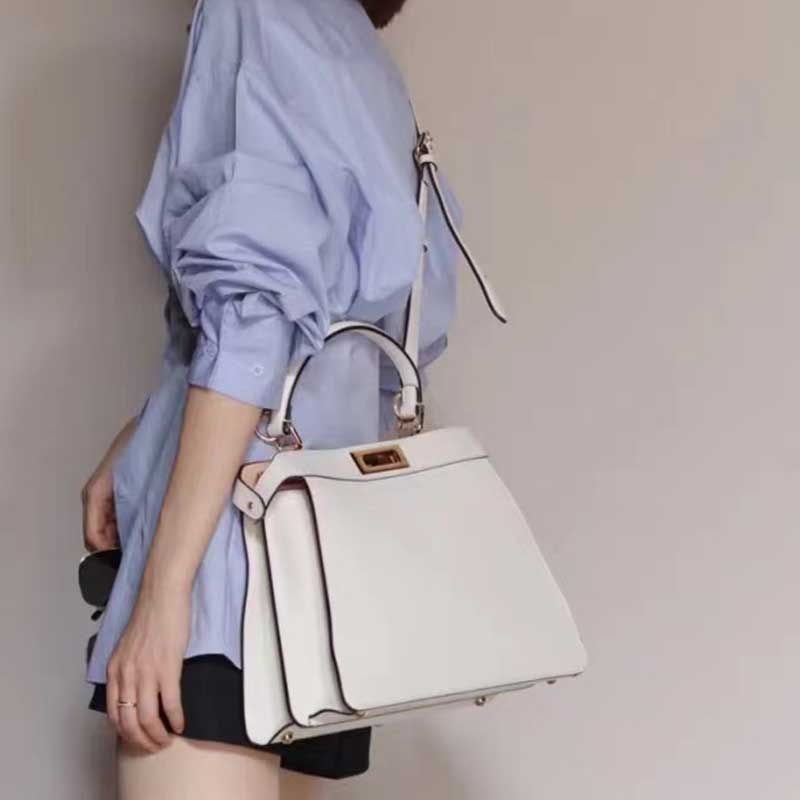 Top 5A+ Women Shoulder Bags peekaboo I see u handbag Genuine Leather Womens Organ Bag Designer Female Handbags Messenger Bags With silk scarf, Green
Top 5A+ Women Shoulder Bags peekaboo I see u handbag Genuine Leather Womens Organ Bag Designer Female Handbags Messenger Bags With silk scarf, Green