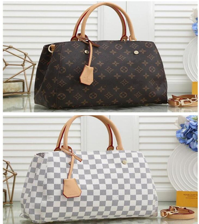 Classic Shoulder crossbody bag Casual Tote lady Genuine Leather purse high quality women handbags temperament portable versatile fashion, F6
Classic Shoulder crossbody bag Casual Tote lady Genuine Leather purse high quality women handbags temperament portable versatile fashion, F6