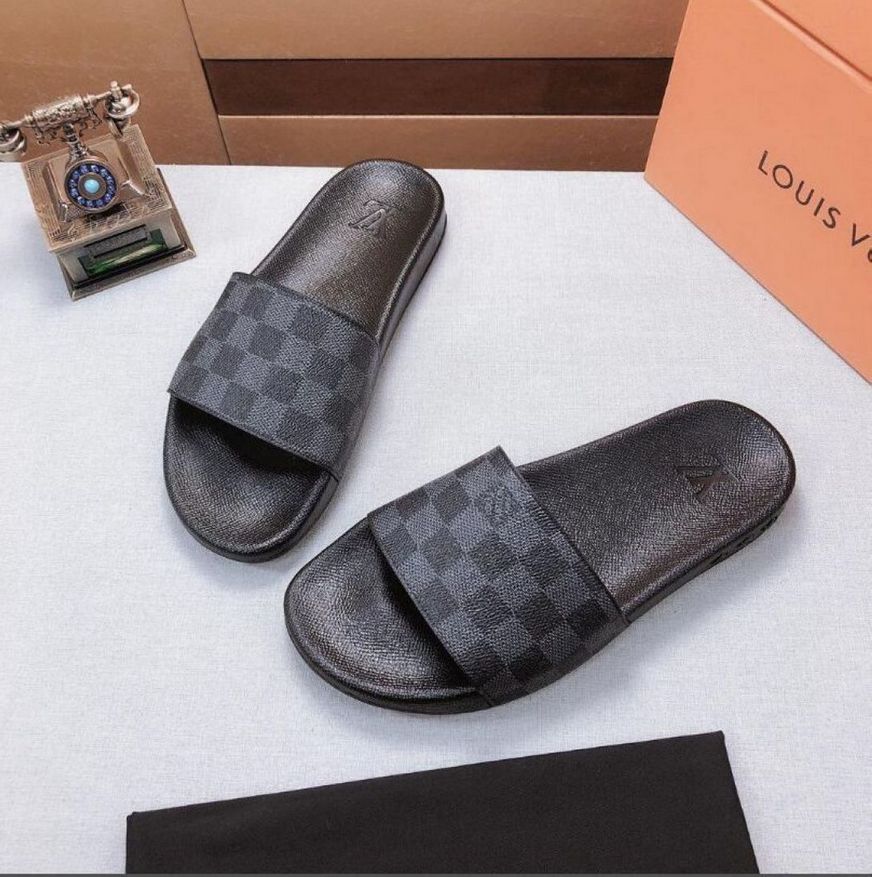 M26 original LOUIS shoes VITTON fashion Beach Slide Sandals male female flower blooms print leather Slippers EUR:36-45, Red;black
M26 original LOUIS shoes VITTON fashion Beach Slide Sandals male female flower blooms print leather Slippers EUR:36-45, Red;black