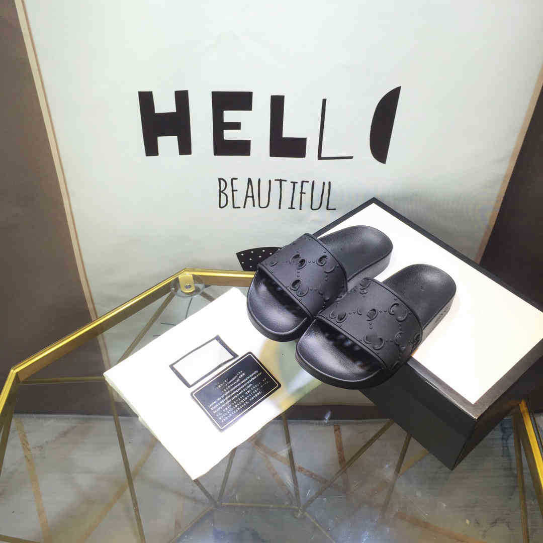 band girls sliper summer boys black sandles 2021ss Slippers new designer kids shoes boys sandles casual shoes 26-35
band girls sliper summer boys black sandles 2021ss Slippers new designer kids shoes boys sandles casual shoes 26-35