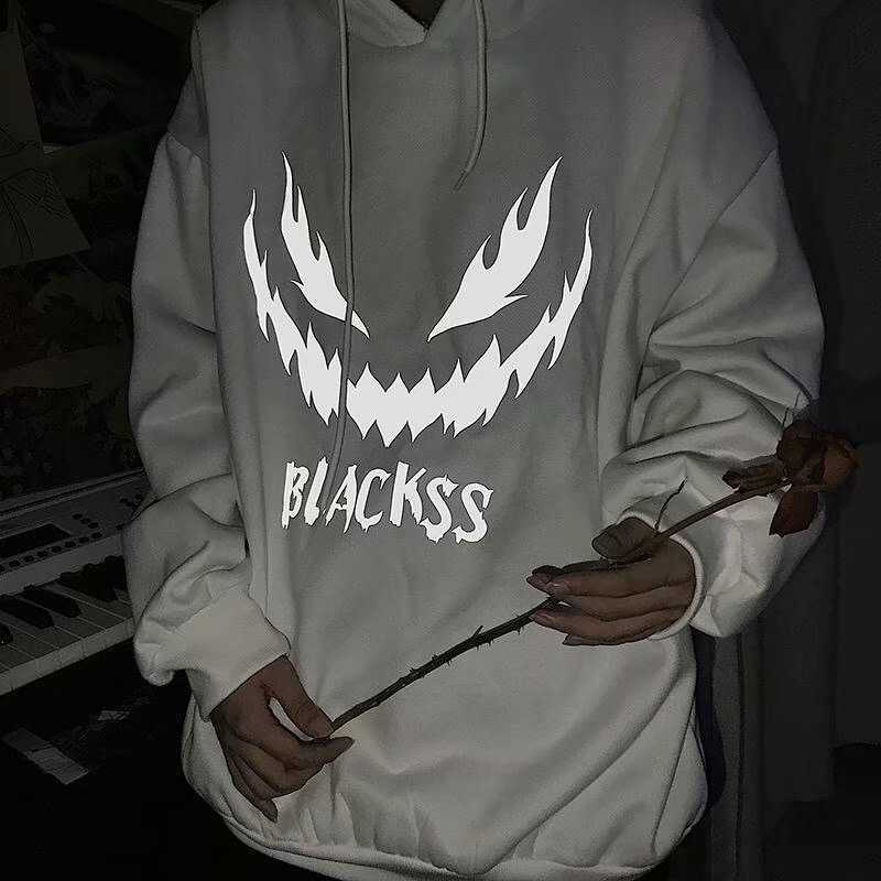 Autumn and winter new devil print reflective sweater men's Korean loose boys' hooded lovers' top fashion2021, Black
Autumn and winter new devil print reflective sweater men's Korean loose boys' hooded lovers' top fashion2021, Black
