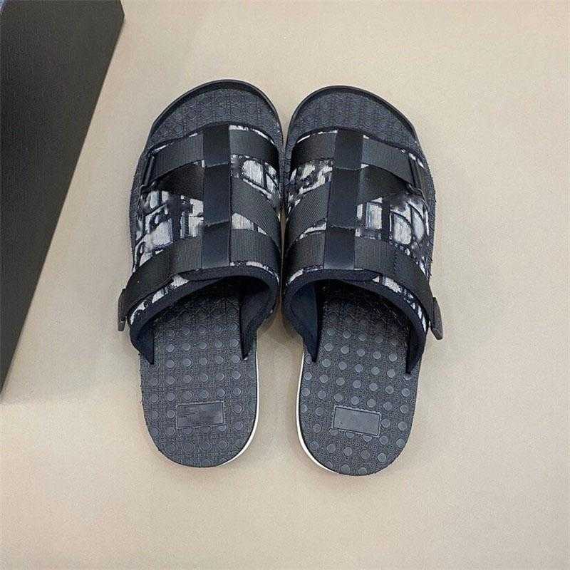 Luxury Black Alpha Men Slippers in Oblique Jacquard Summer Nylon Bands Comfortable Rubber Sole Scuffs Sandals with Box Size 38-45, Don't buy it
Luxury Black Alpha Men Slippers in Oblique Jacquard Summer Nylon Bands Comfortable Rubber Sole Scuffs Sandals with Box Size 38-45, Don't buy it