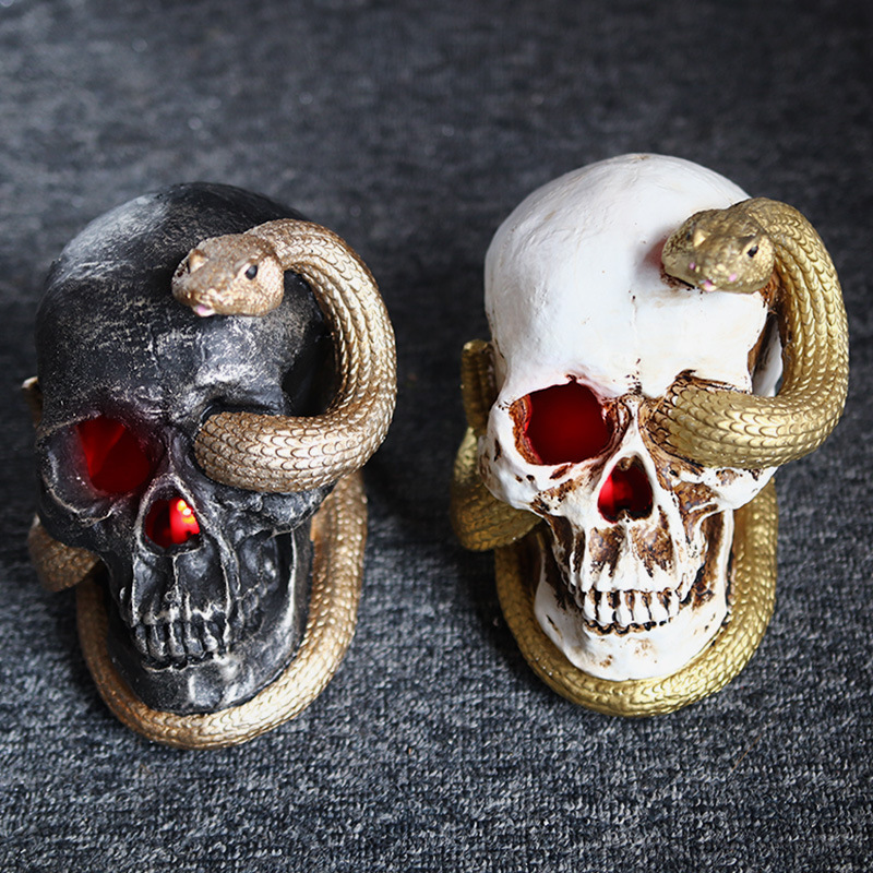 halloween (with battery) snake around the ghost head ornaments novelty holiday atmosphere gifts
halloween (with battery) snake around the ghost head ornaments novelty holiday atmosphere gifts