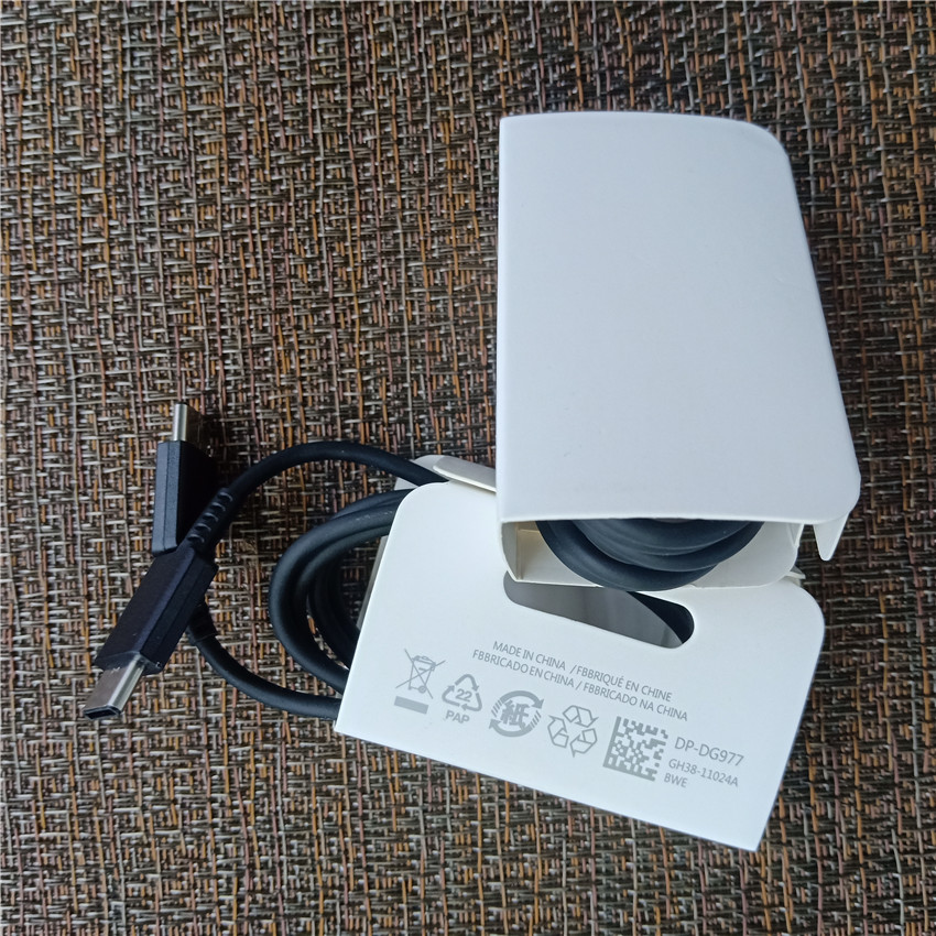 18W 1m 3ft 2m 6ft 3m 10ft C to Type-c USB Micro Cable For Samsung S10 S20 Note20 Lg Android phone, White 
18W 1m 3ft 2m 6ft 3m 10ft C to Type-c USB Micro Cable For Samsung S10 S20 Note20 Lg Android phone, White