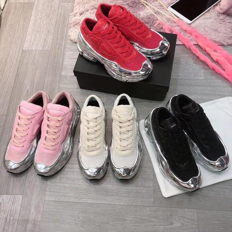 Fashion Cheap Mens Designer shoes Transparent sole light weight Ozweego Women tennis Casual flat low top Raf Simons Sneaker r2If#
Fashion Cheap Mens Designer shoes Transparent sole light weight Ozweego Women tennis Casual flat low top Raf Simons Sneaker r2If#