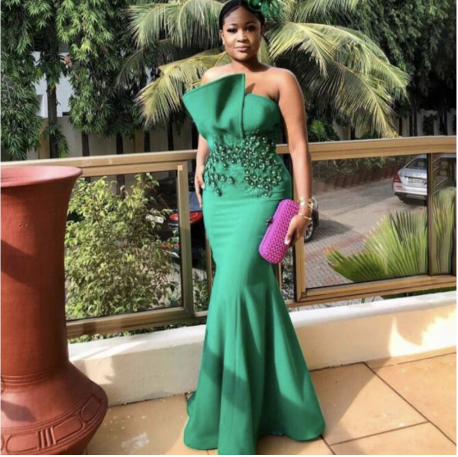 Green Satin Mermaid Evening Dress With Beads Appliques 2021 Long Strapless Women Formal Prom Dresses Celebrity Gown Gowns, Champagne
Green Satin Mermaid Evening Dress With Beads Appliques 2021 Long Strapless Women Formal Prom Dresses Celebrity Gown Gowns, Champagne