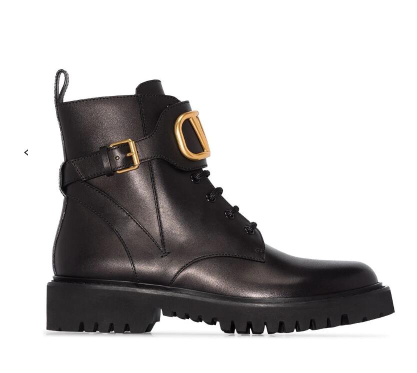 2021s Winter women boot luxury designer Black genuine leather ankle boots rubber platform soled shoes Low heel super quality EU35-40
2021s Winter women boot luxury designer Black genuine leather ankle boots rubber platform soled shoes Low heel super quality EU35-40
