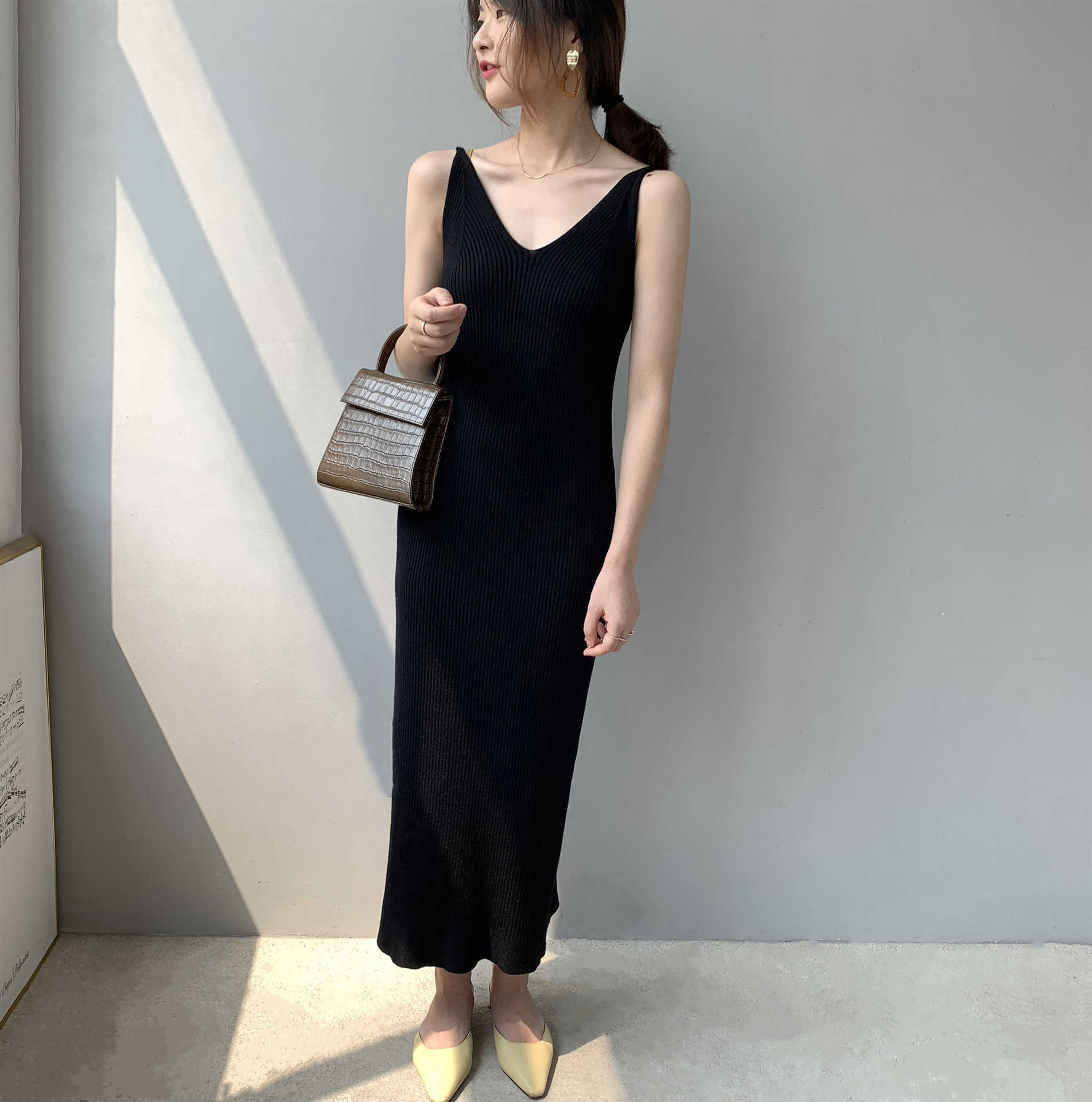 HXJJP Spring Autumn Women Vest Dress Korean Knitting Bottoming Suspender Sweater Solid Sleeveless V-Neck Tank 210607, Gray
HXJJP Spring Autumn Women Vest Dress Korean Knitting Bottoming Suspender Sweater Solid Sleeveless V-Neck Tank 210607, Gray