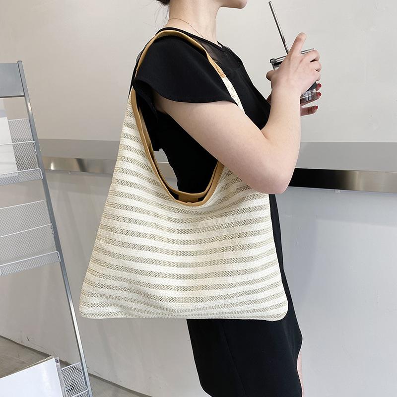 Shoulder Bags Fashion Women Woven Bag Straw Weave Underarm Ladies Vintage Summer Vacation Beach Large Capacity Tote Handbag, Black
Shoulder Bags Fashion Women Woven Bag Straw Weave Underarm Ladies Vintage Summer Vacation Beach Large Capacity Tote Handbag, Black