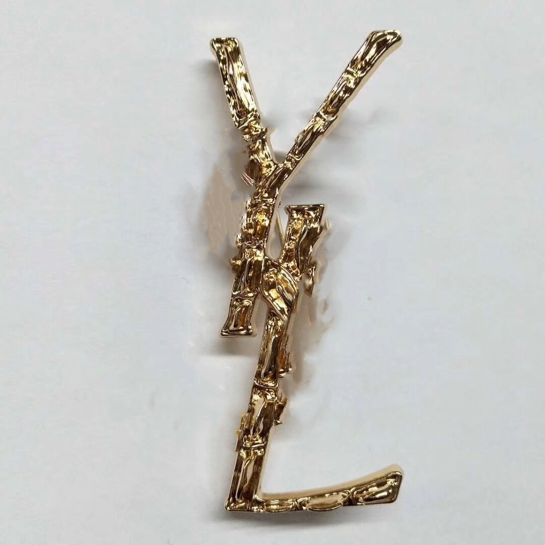 High quality man Suit, shirt Broochess Luxury Crystal Designer Brooch. Pins Alloy Brooch Clothing YL Letter Brooches Women Fashion Jewelry, Gray
High quality man Suit, shirt Broochess Luxury Crystal Designer Brooch. Pins Alloy Brooch Clothing YL Letter Brooches Women Fashion Jewelry, Gray
