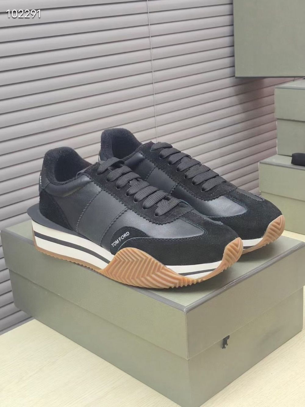 British style with joker trend ins niche leisure and moral training leather color matching sports platform heightening couples shoes, Green
British style with joker trend ins niche leisure and moral training leather color matching sports platform heightening couples shoes, Green