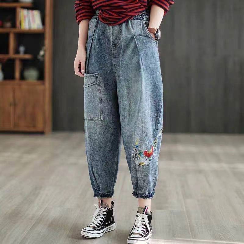 Spring Arts Style Women Vintage Embroidery Loose Jeans Big Pocket Casual Elastic Waist Cotton Denim Harem Pants V237 210512