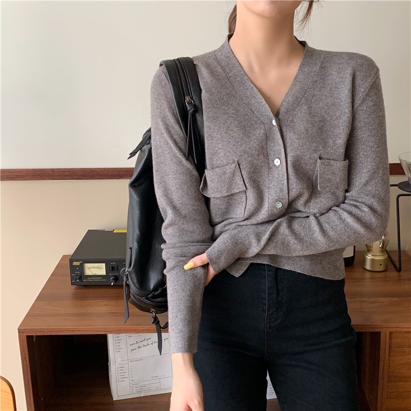 3 colors autumn 2021 korean style street Women v neck Cardigan Sweater coat Female Outwear long sleeve Knitted tops (R99443, White;black
3 colors autumn 2021 korean style street Women v neck Cardigan Sweater coat Female Outwear long sleeve Knitted tops (R99443, White;black