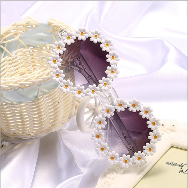 Sunglasses Gorgeous Ladies Wreath Handmade Round Glasses UV400 Mirror Lens Flower Design Summer Party Decoration
Sunglasses Gorgeous Ladies Wreath Handmade Round Glasses UV400 Mirror Lens Flower Design Summer Party Decoration