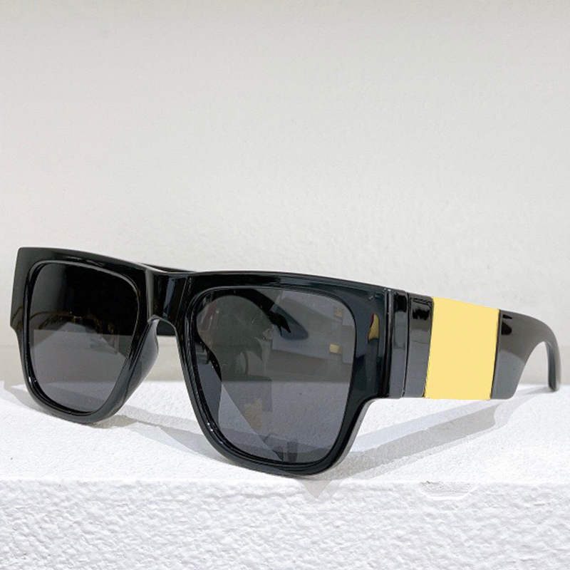 Sunglasses 4403 mens and womens fashion classic catwalk sunglasses men driving travel vacation glasses black red blue frame UV protection with original box
Sunglasses 4403 mens and womens fashion classic catwalk sunglasses men driving travel vacation glasses black red blue frame UV protection with original box