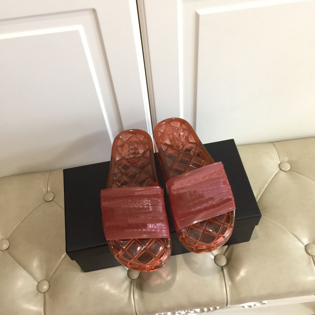 2021 new temperament Women Leisure Slippers Buty Damskie Leather rubber sandals Sex Slides Summer Mujer Soft Fashion shoes big size 35-46, Color 4
2021 new temperament Women Leisure Slippers Buty Damskie Leather rubber sandals Sex Slides Summer Mujer Soft Fashion shoes big size 35-46, Color 4