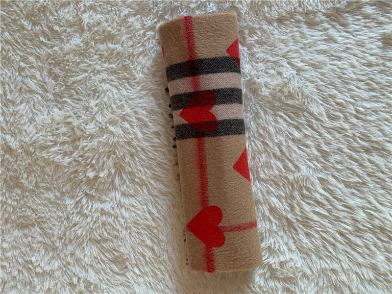 fashion men's women's scarves brand peach heart printed plaid scarf 100% cashmere scarfs 
fashion men's women's scarves brand peach heart printed plaid scarf 100% cashmere scarfs