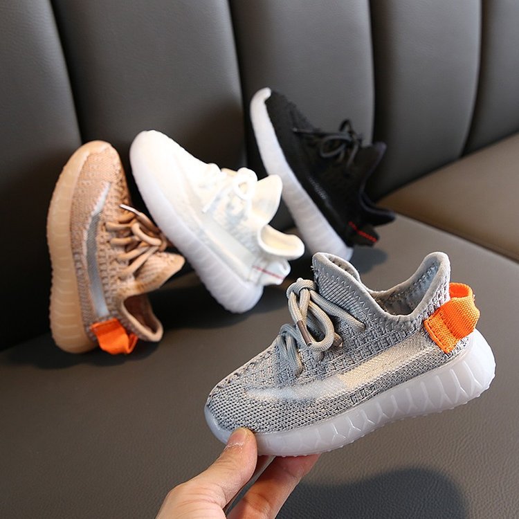 Running Shoes designer shoe Kids boy girl Baby Sneakers Hiphop Brand West Boys Girls Teens Active Breathable children sport Sneaker Asriel, Black
Running Shoes designer shoe Kids boy girl Baby Sneakers Hiphop Brand West Boys Girls Teens Active Breathable children sport Sneaker Asriel, Black