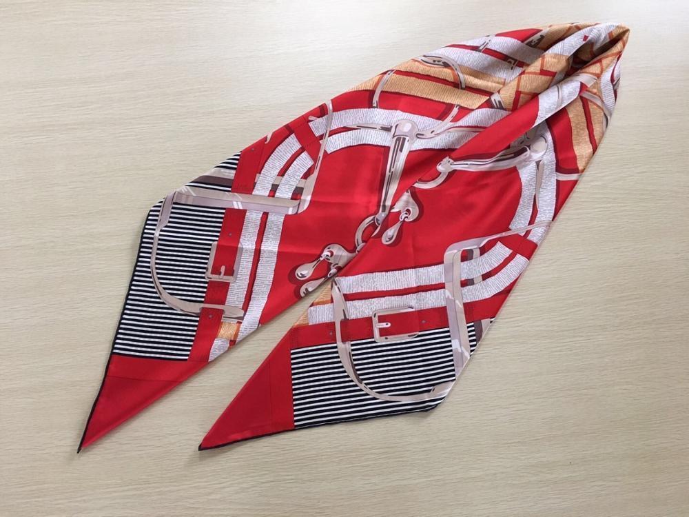 Scarves 2021 Arrival Spring Autumn Classic Chain100% Pure Silk Scarf Twill Hand Made Roll 90*90 Cm Shawl Wrap For Women Lady Gift, Blue;gray
Scarves 2021 Arrival Spring Autumn Classic Chain100% Pure Silk Scarf Twill Hand Made Roll 90*90 Cm Shawl Wrap For Women Lady Gift, Blue;gray