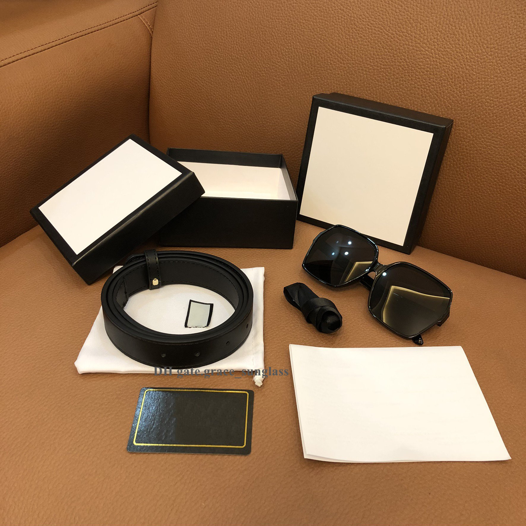 Genuine Leather Designer Belt Men Women Letter Big Gold Silver Buckle Casual Girdle Popular Jeans Waist belts Hardware Top Quality Waistband ggbelt with Box, With gift box and logo
Genuine Leather Designer Belt Men Women Letter Big Gold Silver Buckle Casual Girdle Popular Jeans Waist belts Hardware Top Quality Waistband ggbelt with Box, With gift box and logo