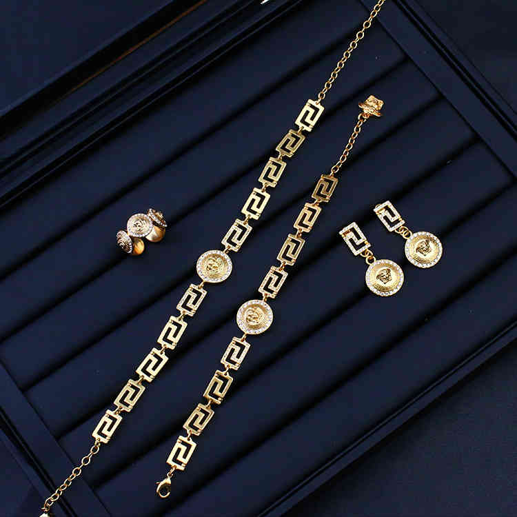 Hot Selling Fashion Jewelry Vers2022ace Women Fan Jia Dumeisa Beauty Head Necklace Fashion Circle Bracelet Diamond Earrings Beauty Head Ring, Silver
Hot Selling Fashion Jewelry Vers2022ace Women Fan Jia Dumeisa Beauty Head Necklace Fashion Circle Bracelet Diamond Earrings Beauty Head Ring, Silver