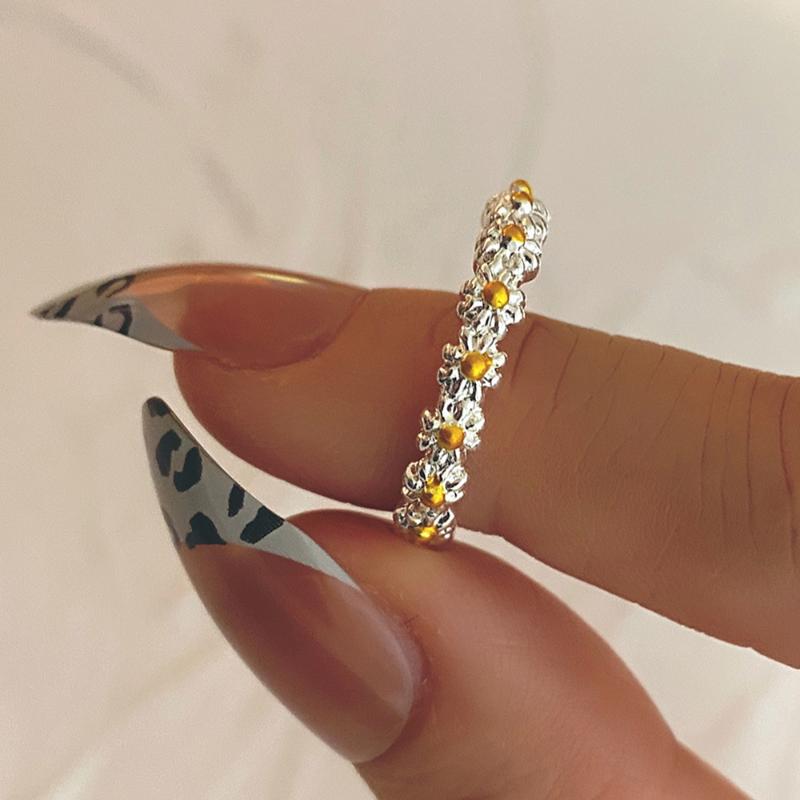 Wedding Rings Vintage Daisy Flower For Women Korean Style Adjustable Opening Finger Ring Bride Engagement Statement Jewelry Gift, Slivery;golden
Wedding Rings Vintage Daisy Flower For Women Korean Style Adjustable Opening Finger Ring Bride Engagement Statement Jewelry Gift, Slivery;golden