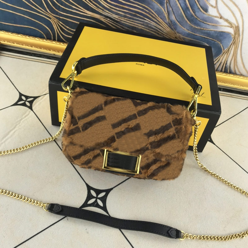 Small Fluffy Embroidery Staff Baguette Bag Handbag Pursr Flap Crossbody Messenger Shoulder Bags Detachable Chain High Quality Handbags
Small Fluffy Embroidery Staff Baguette Bag Handbag Pursr Flap Crossbody Messenger Shoulder Bags Detachable Chain High Quality Handbags
