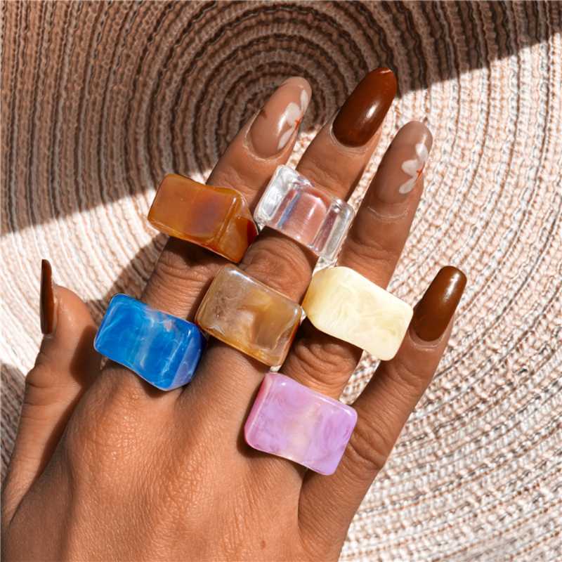 Cluster Rings Simple Chunky Colorful Transparant Acrylic Resin Pattern Geometric For Women Vintage Jewelry Items
Cluster Rings Simple Chunky Colorful Transparant Acrylic Resin Pattern Geometric For Women Vintage Jewelry Items