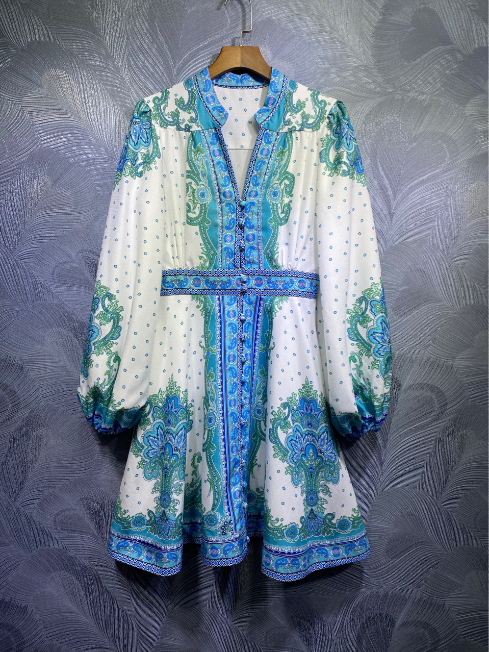 European and American stars with the same paragraph palace style cotton blend dress, Customize
European and American stars with the same paragraph palace style cotton blend dress, Customize