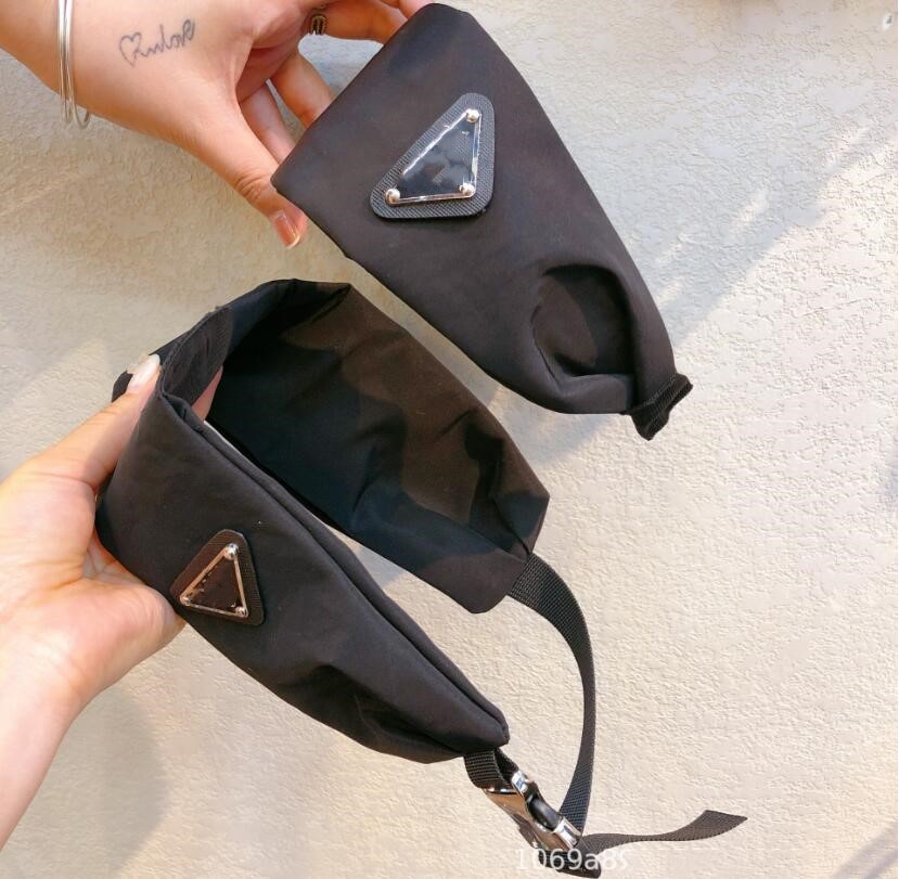 Inverted triangle letter Headbands niche street master fashion temperament net red same style headband female high-quality fast delivery
Inverted triangle letter Headbands niche street master fashion temperament net red same style headband female high-quality fast delivery