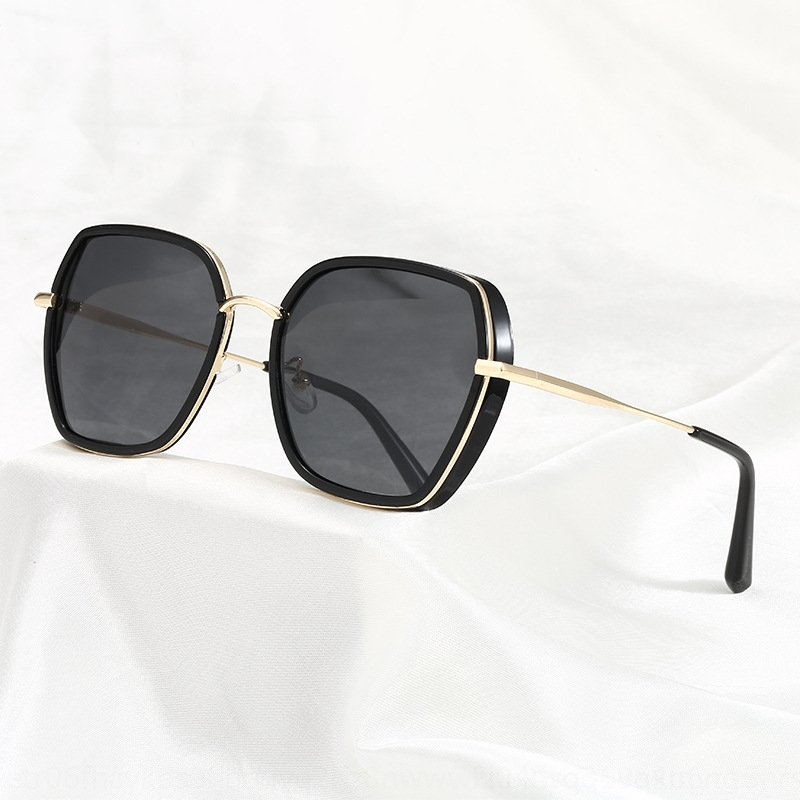 GGz 2021korean outdoor cycling polygonal frame eyeglass polarized 2021korean polygonal sunglasses frame polarized sunglasses, White;black
GGz 2021korean outdoor cycling polygonal frame eyeglass polarized 2021korean polygonal sunglasses frame polarized sunglasses, White;black