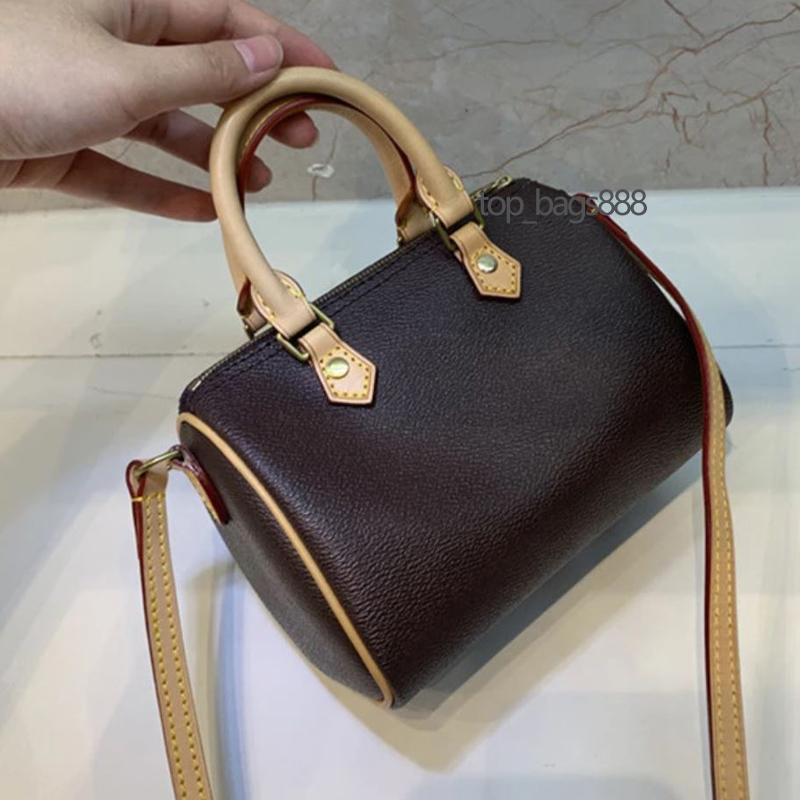 Top quality shoulder crossbody boston pillow bag with straps classic brown letters print mong canvas genuine leather handbags women hand fas
Top quality shoulder crossbody boston pillow bag with straps classic brown letters print mong canvas genuine leather handbags women hand fas