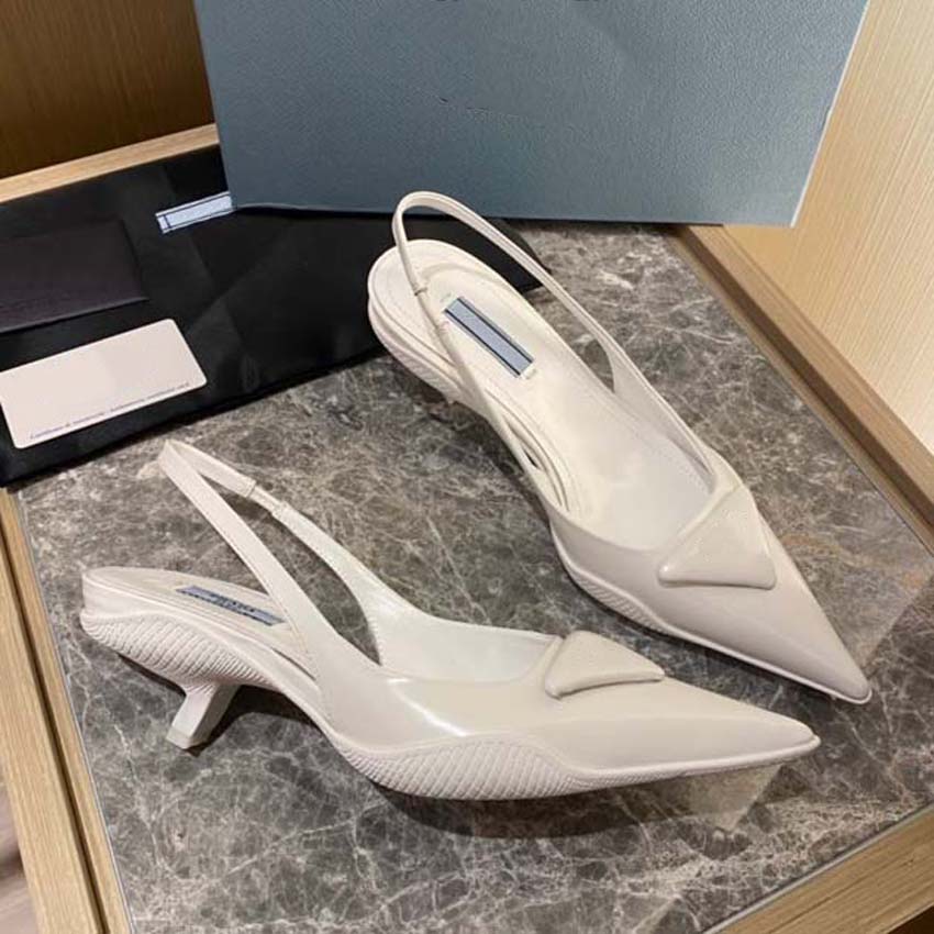 Women shoes Sandals heels fashion Beach Thick bottom Dress Shoe Alphabet lady Sandal Leather High heel slides By home011 06, Box
Women shoes Sandals heels fashion Beach Thick bottom Dress Shoe Alphabet lady Sandal Leather High heel slides By home011 06, Box