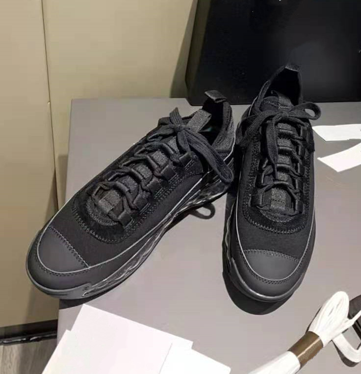 Sale Fashion Triple Women Shoes Platform Sneakers Breathable Black White Bred Trainers Sports Running Casual Outdoor Comfortable Shoe Size 35-41 With Fast Ship
Sale Fashion Triple Women Shoes Platform Sneakers Breathable Black White Bred Trainers Sports Running Casual Outdoor Comfortable Shoe Size 35-41 With Fast Ship