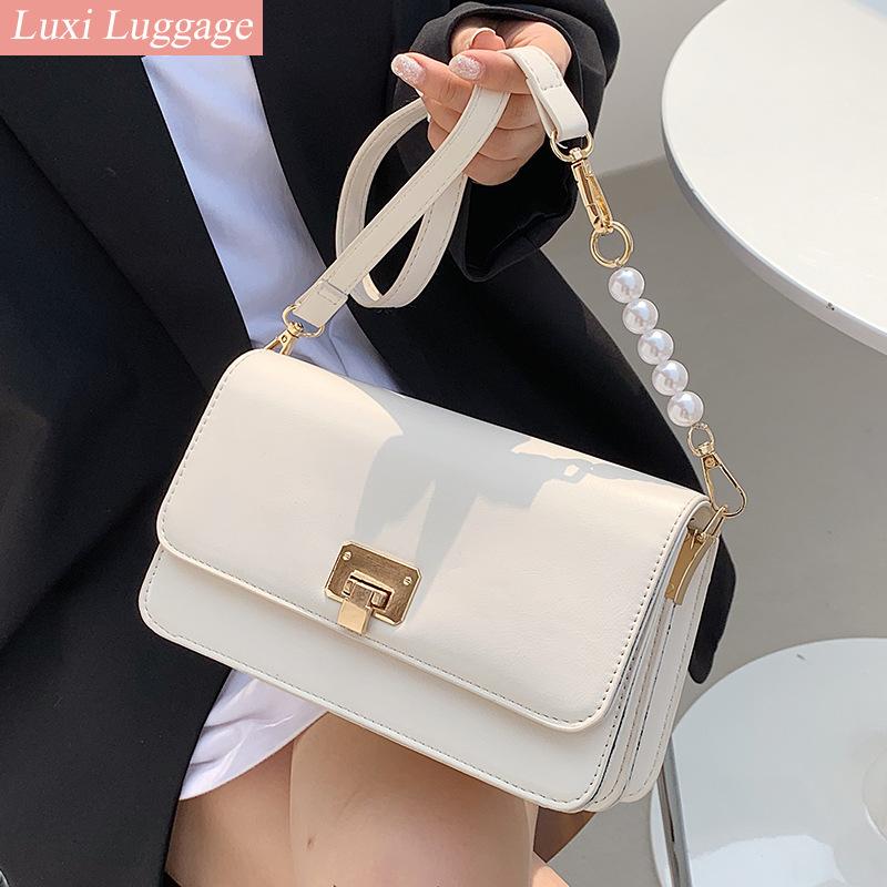 Shoulder Bags Women Fashion Pearl Chain Handbags Vintage Crossbody Bag Female Small Square Designer Underarm Baguette Purse, Black
Shoulder Bags Women Fashion Pearl Chain Handbags Vintage Crossbody Bag Female Small Square Designer Underarm Baguette Purse, Black